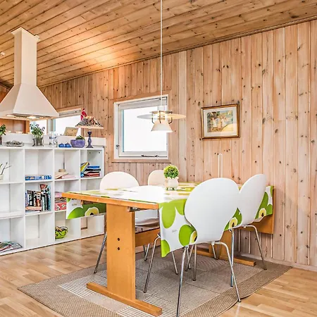 Holiday home Cozy In Hjorring With Wifi Lonstrup